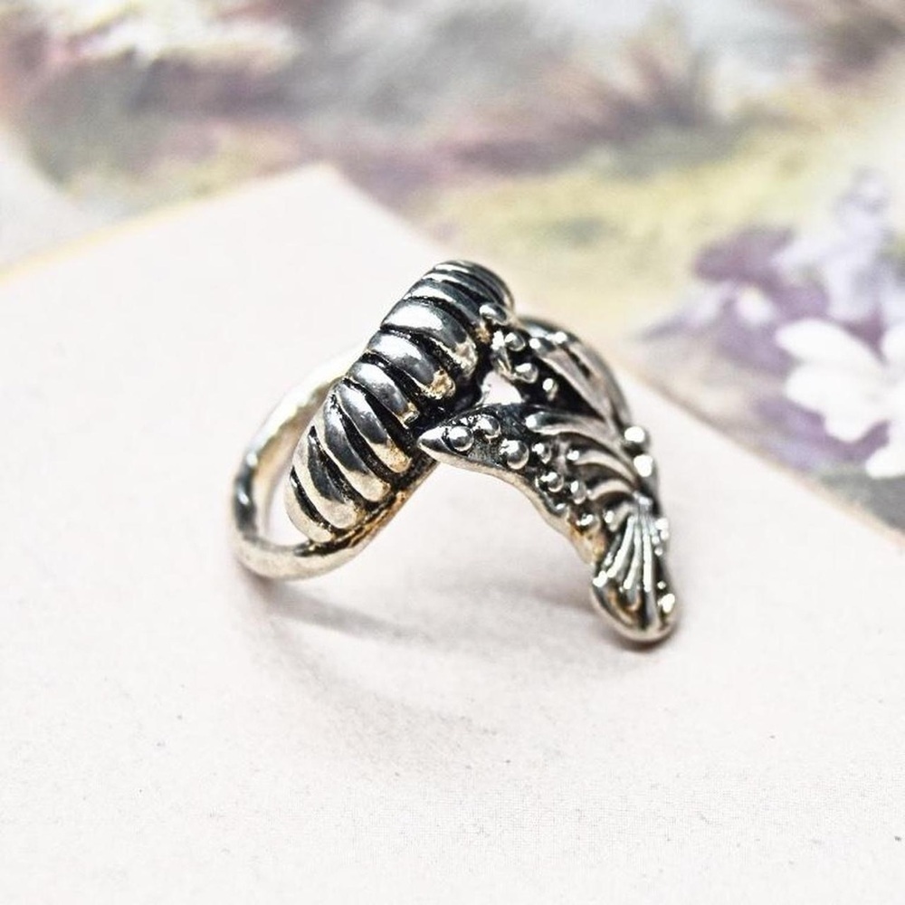 Silver butterfly ring - Picture 7 of 7